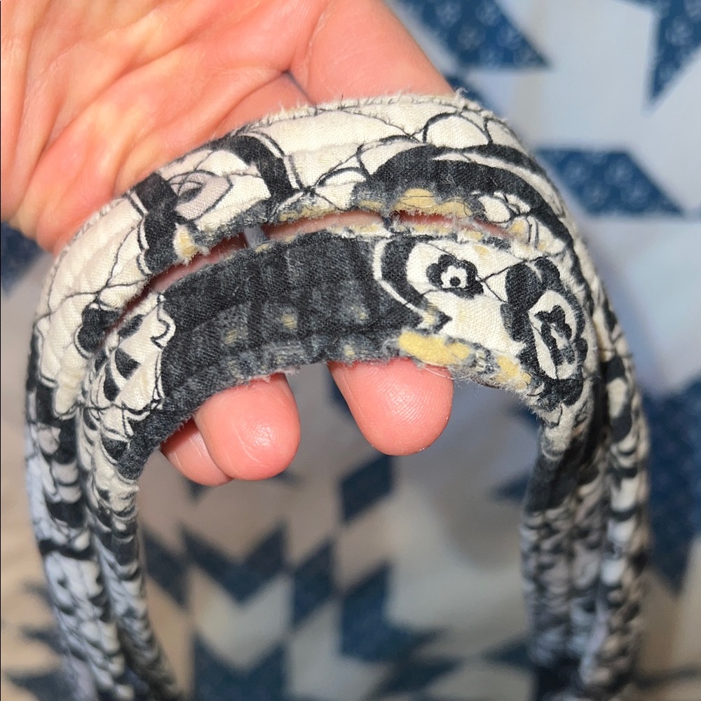 Vera Bradley Black & White Quilted Floral and Paisley 4 Piece Tote Set - Picture 7 of 7